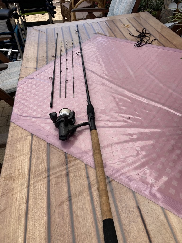 Te Koop PRESTON Feeder Carbonactine Mini 10 Carp met molen, Ophalen, Zo goed als nieuw, Molen