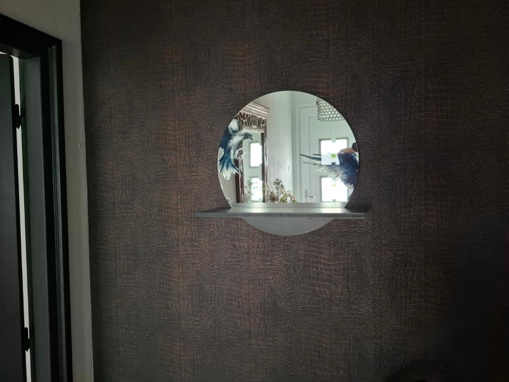 Be pure wandspiegel met plateau nieuw, Minder dan 50 cm, Rond, Nieuw, Ophalen of Verzenden