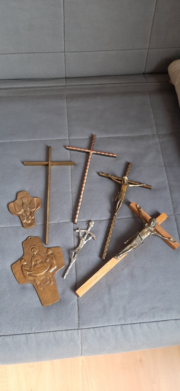 Diverse kruisbeelden, Antiek en Kunst, Antiek | Religie, Ophalen of Verzenden