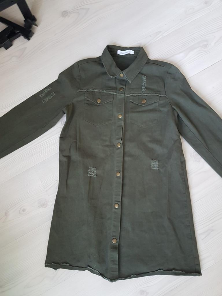 Le Boutique dames shacket in size medium, Kleding | Dames, Ophalen of Verzenden, Zo goed als nieuw, Zwart