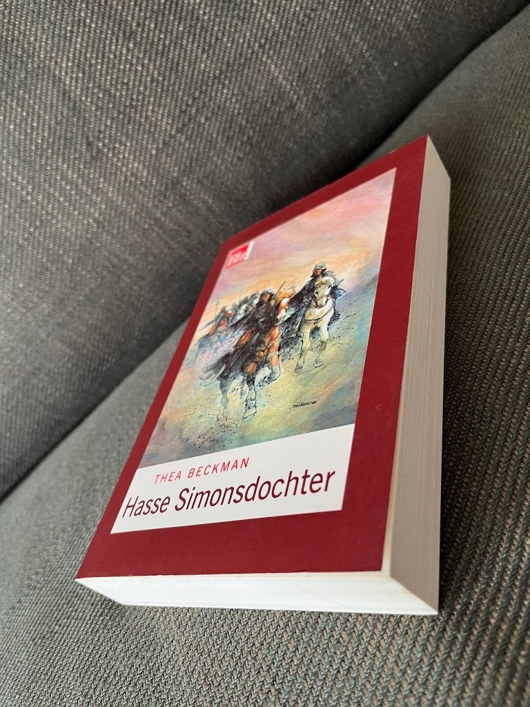 Thea Beckman - Hasse Simonsdochter., Boeken, Ophalen of Verzenden, Zo goed als nieuw, Thea Beckman