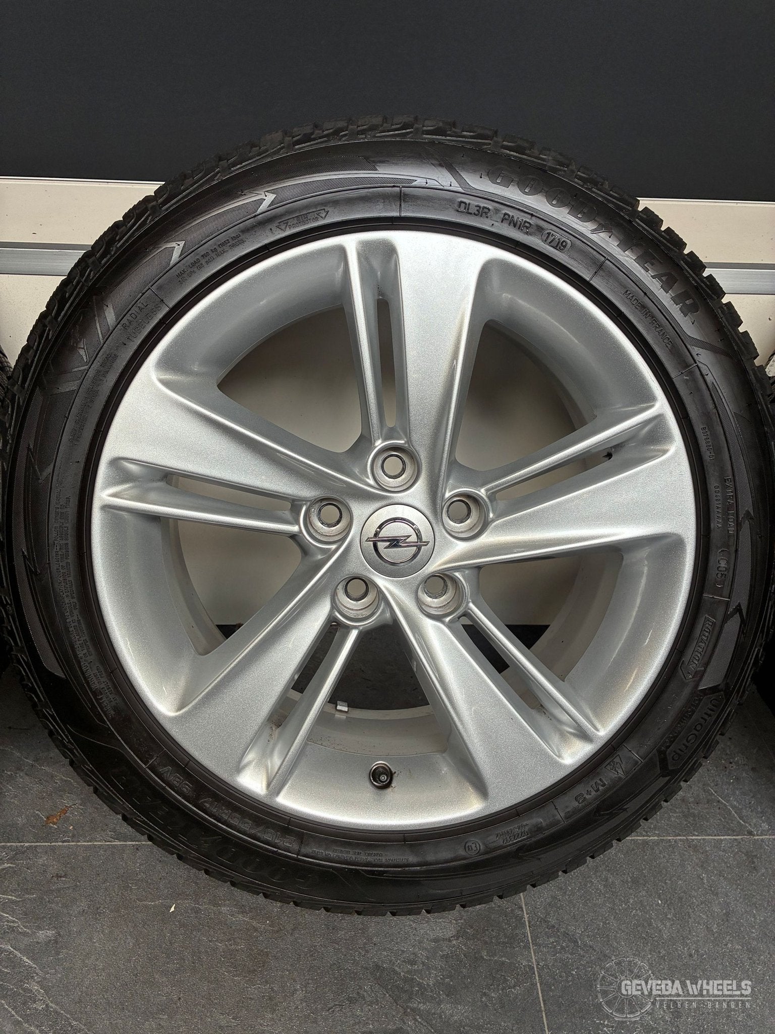 17” originele Opel Insignia B velgen + winterbanden 5x115  O, -, -, Banden en Velgen, 17 inch
