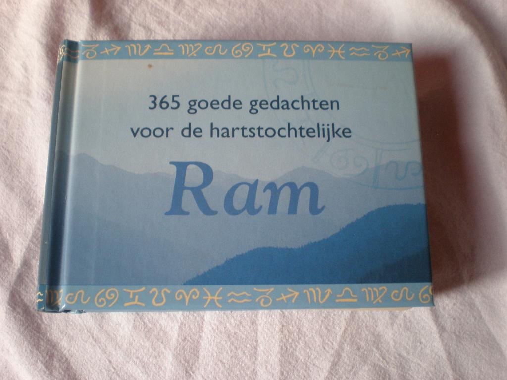 Boek. 365 goede gedachten voor de ram., Boeken, Ophalen of Verzenden, Gelezen, Astrologie, Achtergrond en Informatie