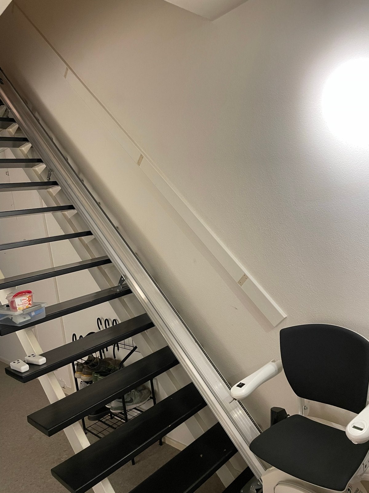 Otolift traplift voor recht trap, rechts met uitstap links, Ophalen, Zo goed als nieuw, Recht