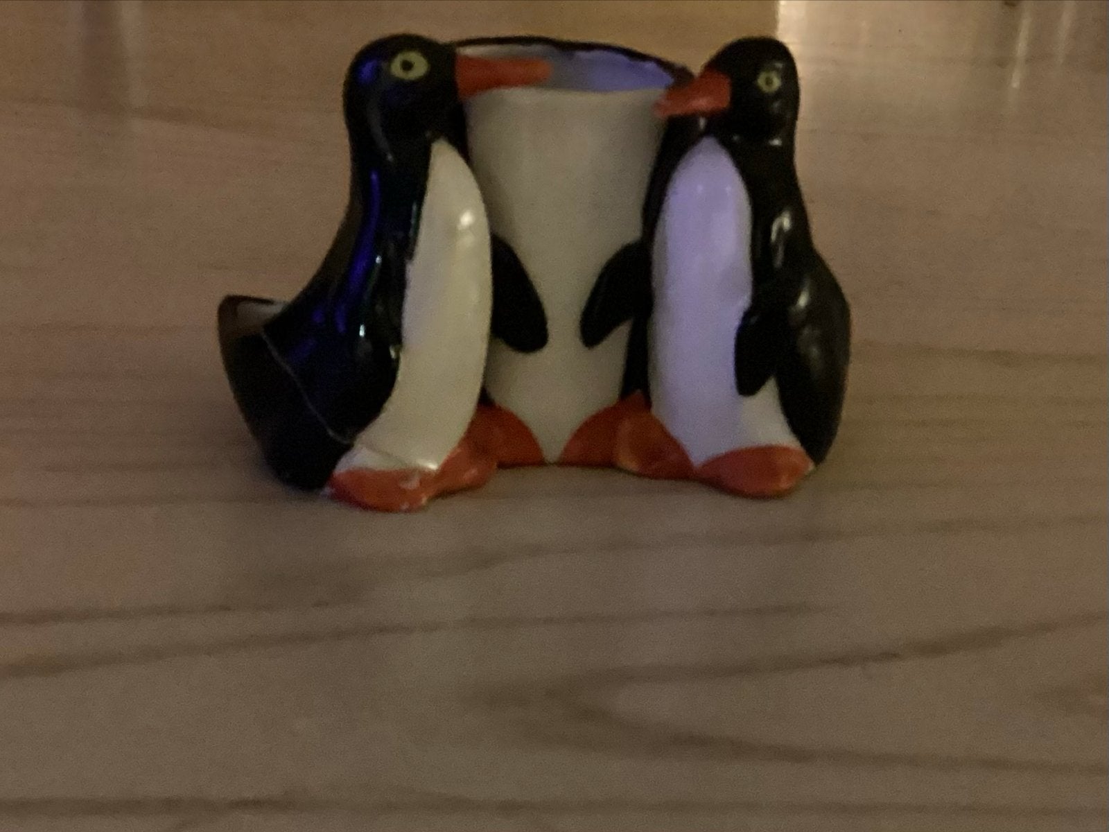 Bijzonder oud eierdopje met pinguïns, netjes gelijmd, Antiek en Kunst, Ophalen
