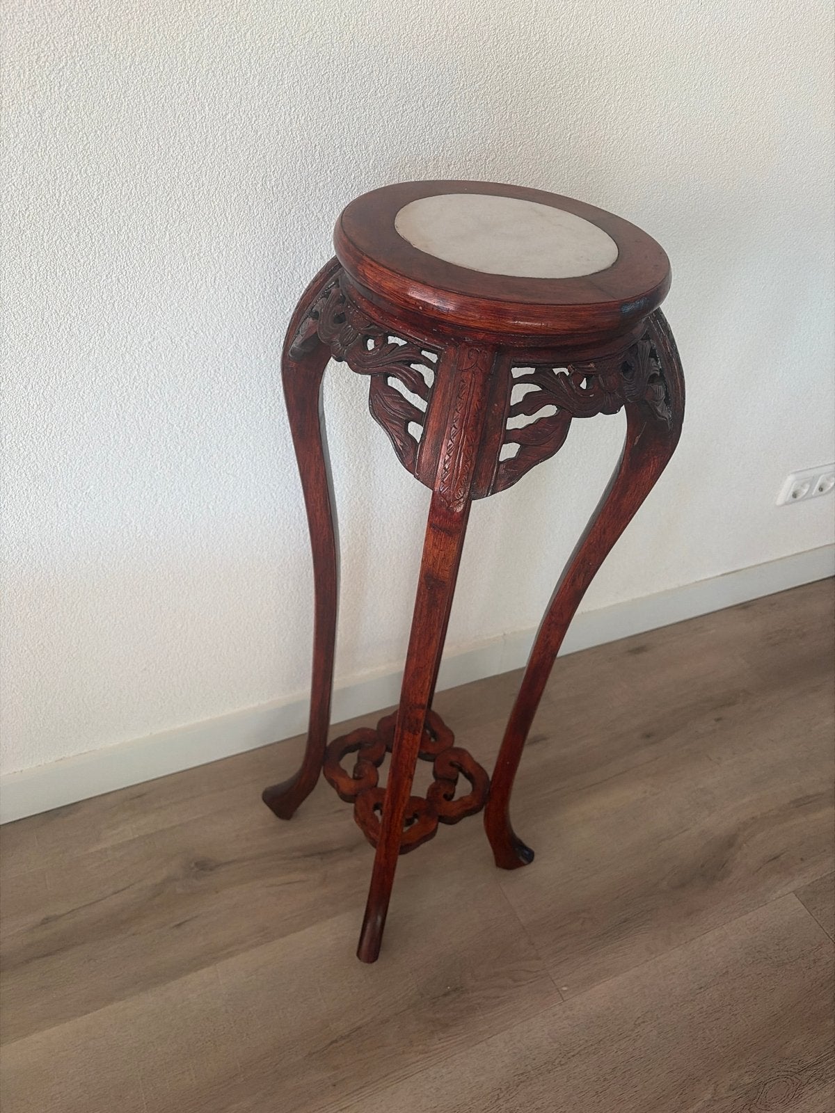 Chinees piëdestal van rozenhout met marmeren blad, Ophalen