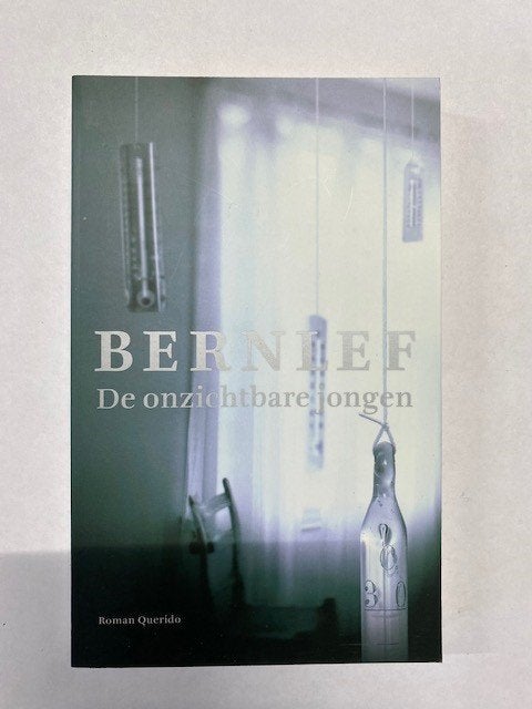 Boek - 632 - De onzichtbare jongen - Bernlef, Ophalen of Verzenden, Zo goed als nieuw