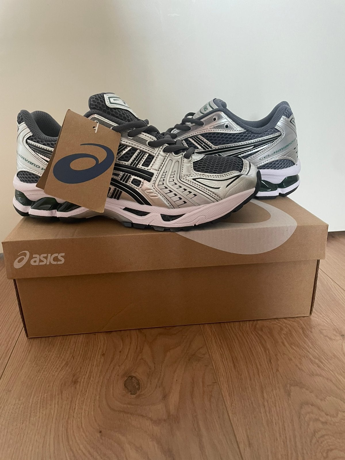 Asic gel kayano 14 maat 44, Kleding | Heren, Schoenen, Ophalen of Verzenden, Nieuw, Sneakers of Gympen