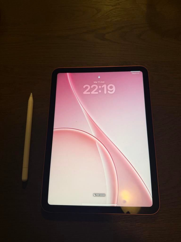 Apple iPad (2025) A16 11-inch 128GB Wi-Fi Pink + accessoires, Computers en Software, Android Tablets, Zo goed als nieuw, Ophalen