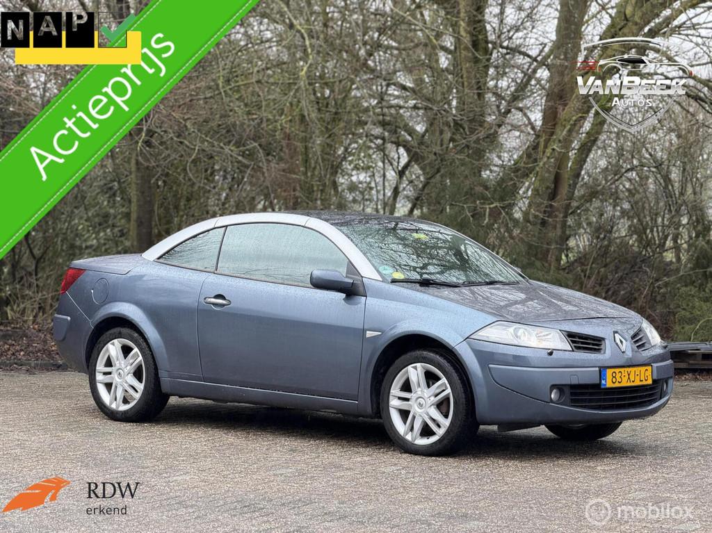 Renault Mégane Coupé-Cabriolet 2.0-16V Tech Line, Auto's, Renault, Voorwielaandrijving, 1998 cc, 135 pk, Gebruikt