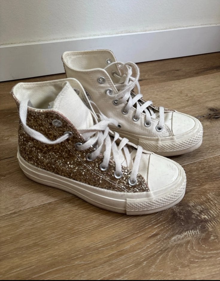 Gepersonaliseerde Converse All Stars - Maat 35, Beige, Ophalen of Verzenden, Sneakers of Gympen, Zo goed als nieuw