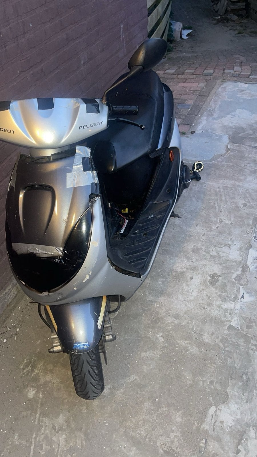 Peugeot vivacity 50cc 2 takt, Ophalen of Verzenden, Zo goed als nieuw, Benzine, Vivacity