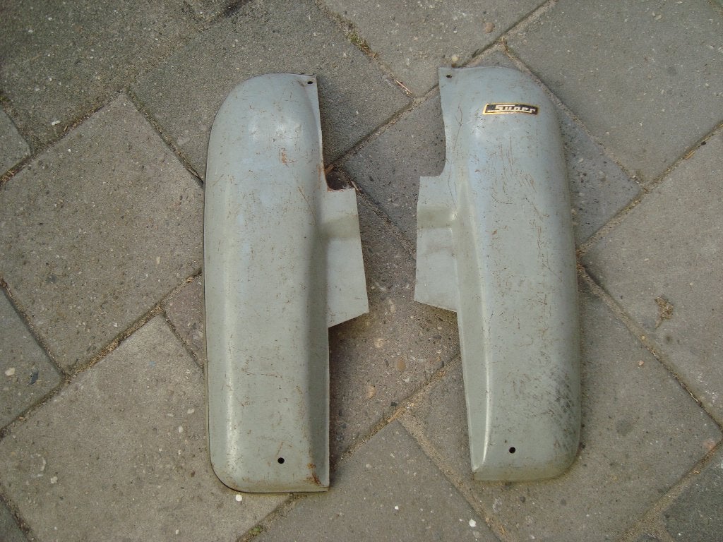 Set beenschilden  klassieke brommer, Fietsen en Brommers, Brommers | Solex, Ophalen of Verzenden, Gebruikt, Overige modellen