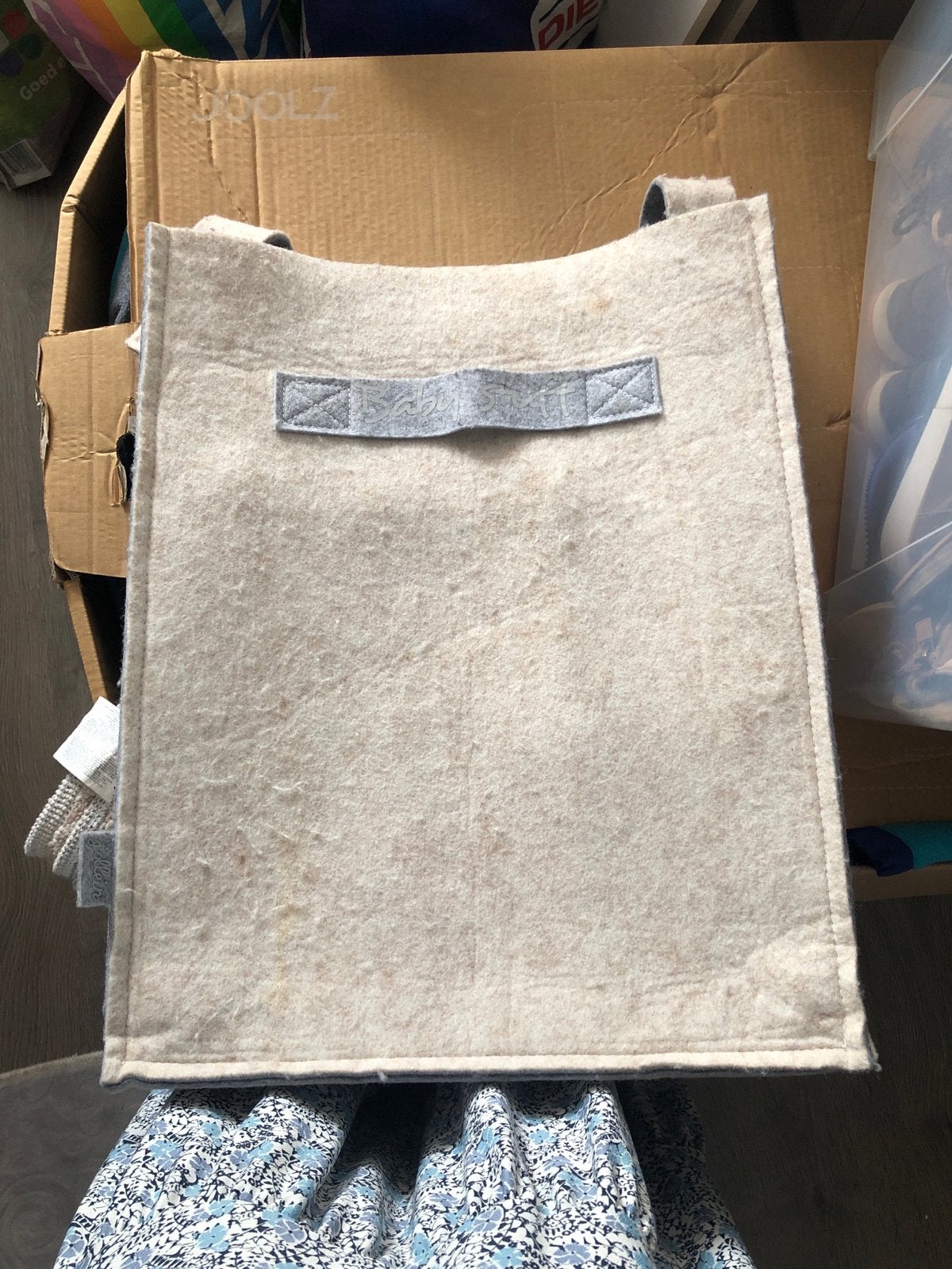 Grijze vilten opbergmand/tas, Gebruikt, Ophalen of Verzenden, Modern, Grijs