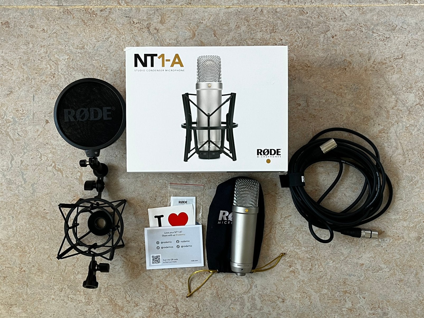 Rode NT1-A grootmembraan condensatormicrofoon, Muziek en Instrumenten, Ophalen of Verzenden, Zo goed als nieuw, Studiomicrofoon