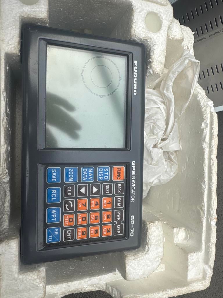 Furuno GP-70 GPS Navigator - Geen kabels, Ophalen of Verzenden, Gebruikt, Gps of Kompas