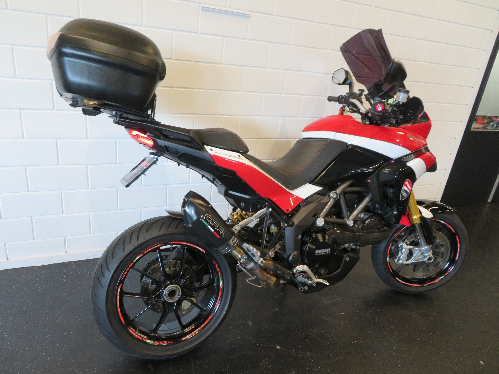Ducati MULTISTRADA 1200 S PIKES PEAK! GPR (bj 2011), Motoren, Motoren | Ducati, Bedrijf, Toermotor