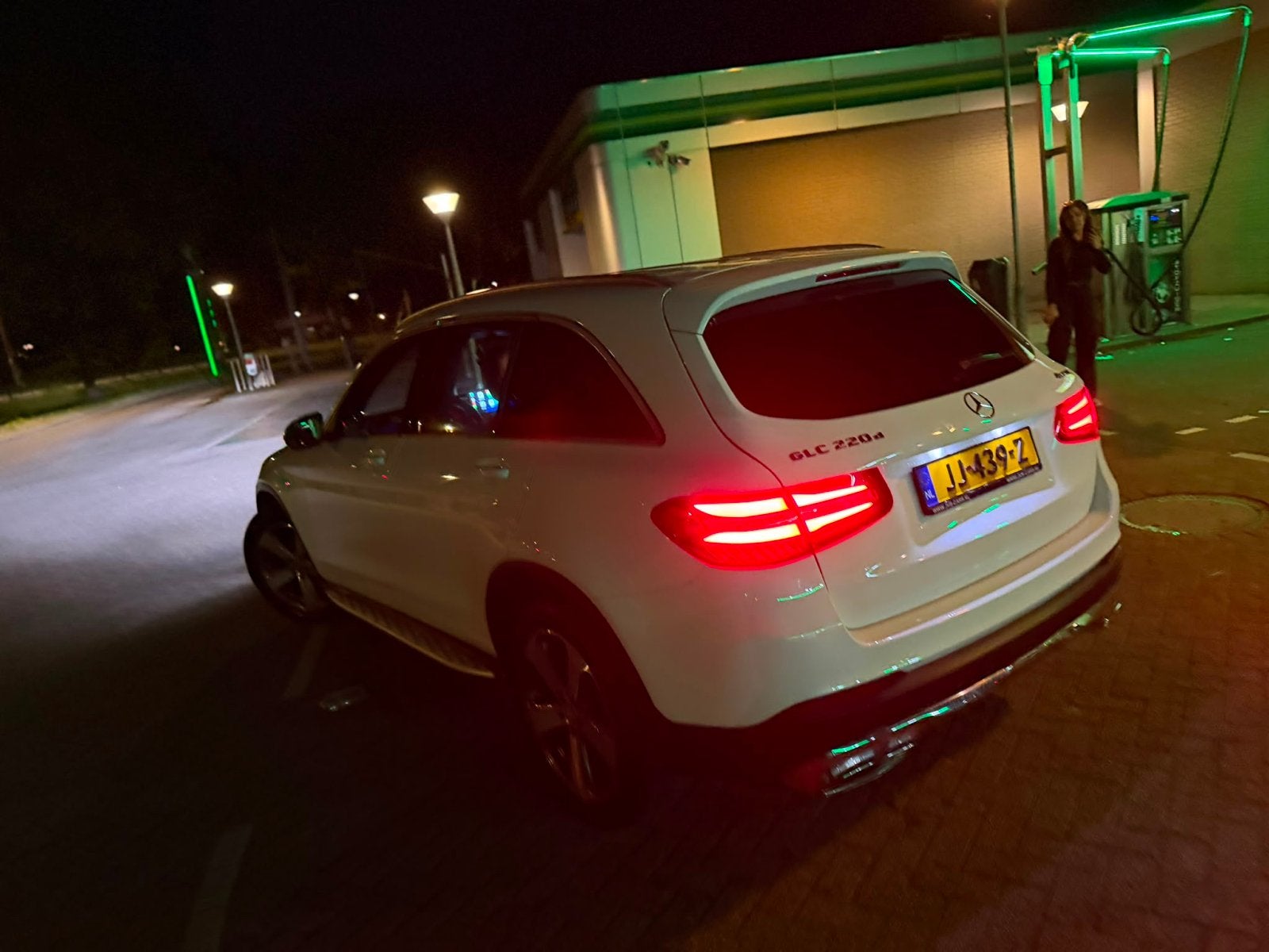 Mercedes-Benz GLC 2.1 220D 4MATIC AUT 2015 Wit, Auto's, Mercedes-Benz, Automaat, 2500 kg, Wit, GLC
