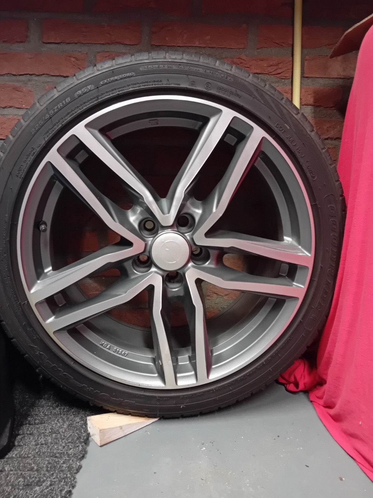 Opel astra velgen 18", Auto-onderdelen, Banden en Velgen, Ophalen, 18 inch, Zomerbanden, 225 mm