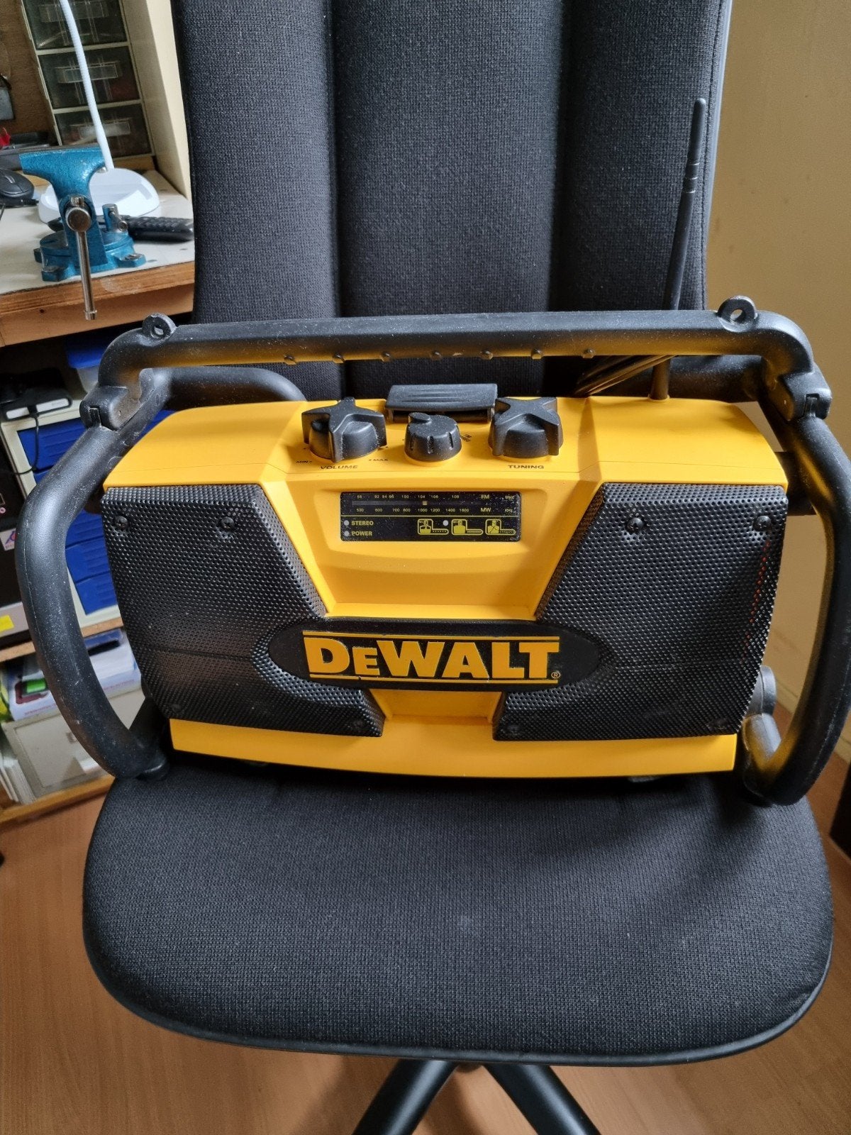 De Walt bouw radio ( zie omschrijving ), Ophalen, Gebruikt