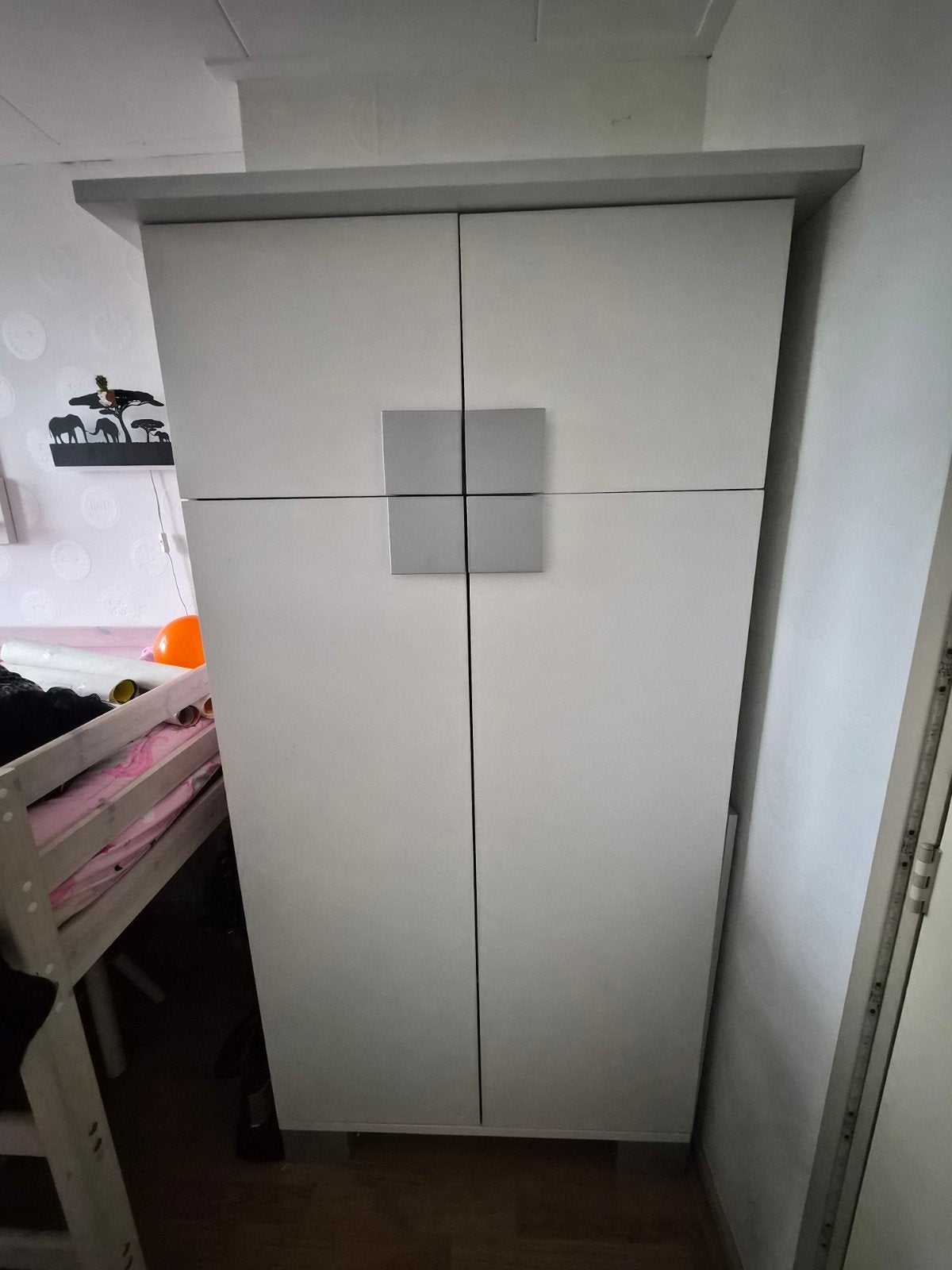 kinder kledingkast merk TWF, Ophalen, Gebruikt, 50 tot 70 cm, 105 cm of meer