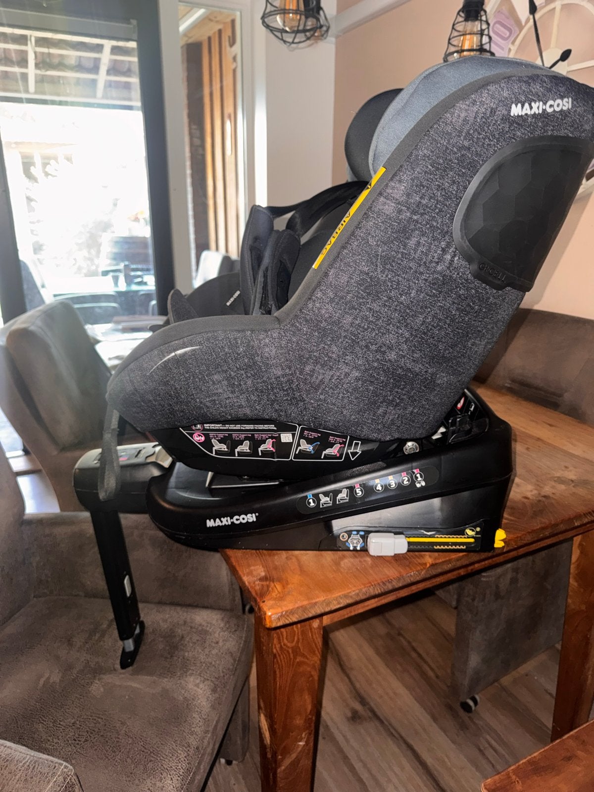 Maxi-Cosi Beryl autostoel - Groep 0+/1/2 (0-25 kg), Ophalen, Autogordel of Isofix, Gebruikt, Verstelbare rugleuning