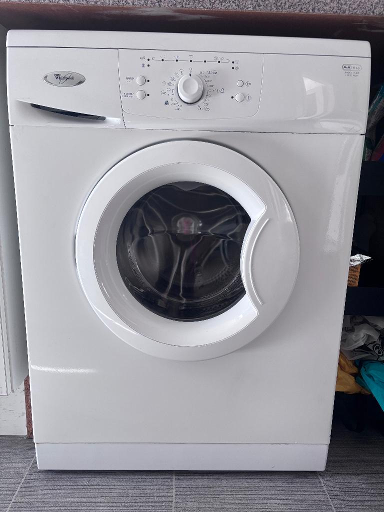 Wasmachine MOET WEG Whirlpool wit, Witgoed en Apparatuur, Wasmachines, Gebruikt, 4 tot 6 kg, Minder dan 85 cm, 1200 tot 1600 toeren