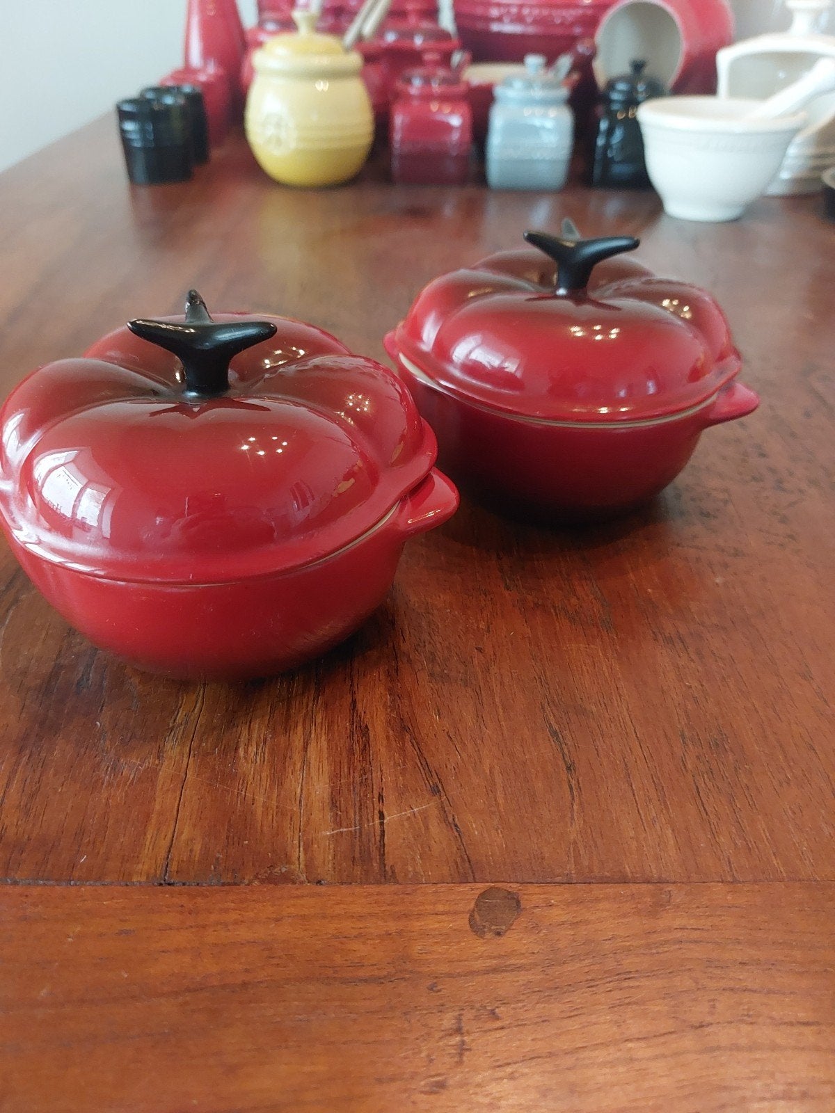 Le Creuset tomaten cocottes, Le Creuset, Ophalen of Verzenden, Steen/keramiek, Rood