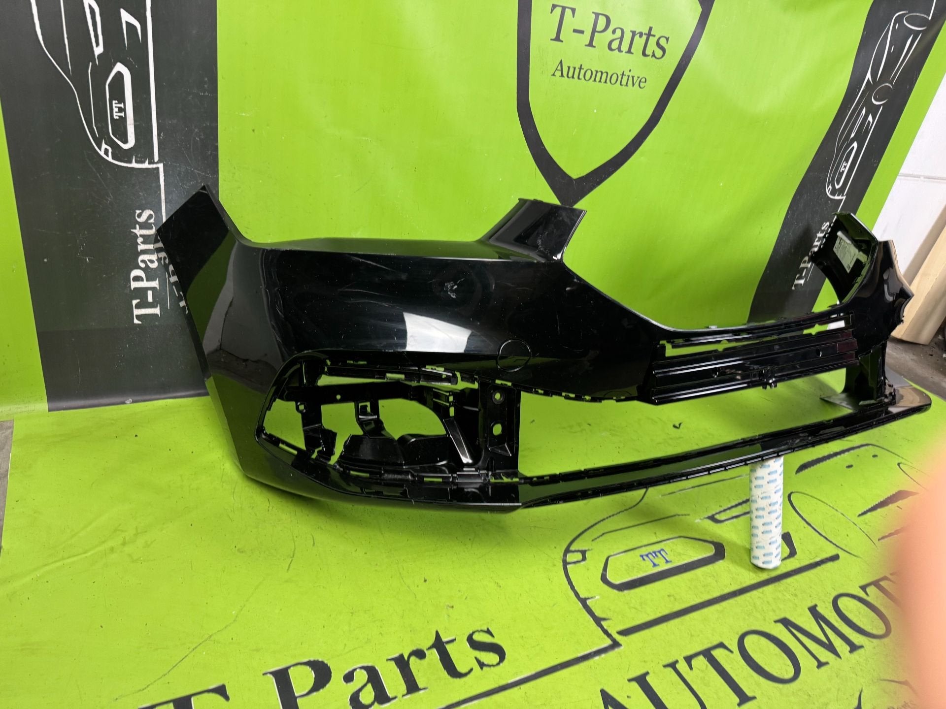 seat leon voorbumper bumper, Autovia A-2, Km 585 585
08760  Martorell, ES, Nieuw, Ophalen of Verzenden, SEAT S.A.