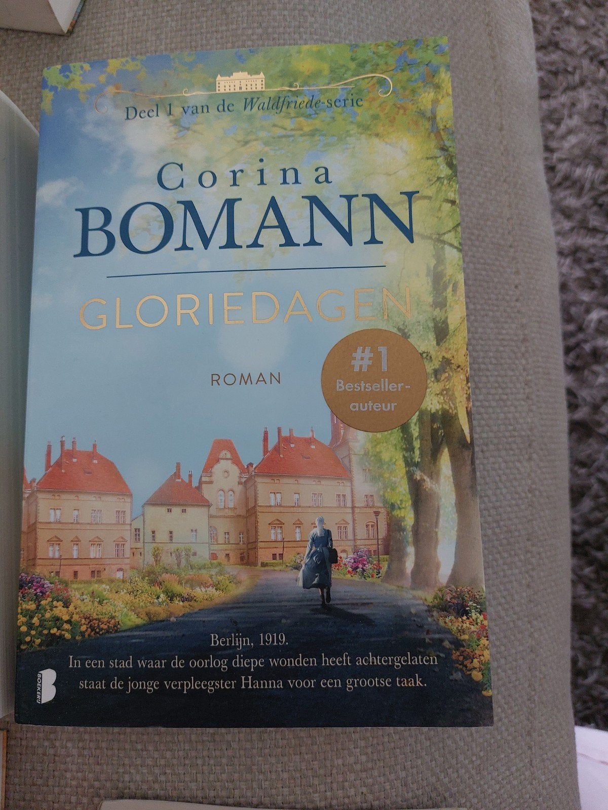 Corina Bomann, Ophalen of Verzenden, Zo goed als nieuw