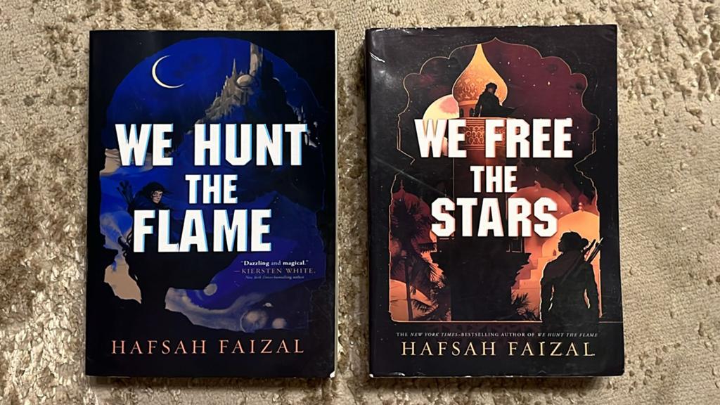 Moet weg!! We Hunt the Flame Duologie – Hafsah Faizal boeken, Boeken, Ophalen of Verzenden, Zo goed als nieuw