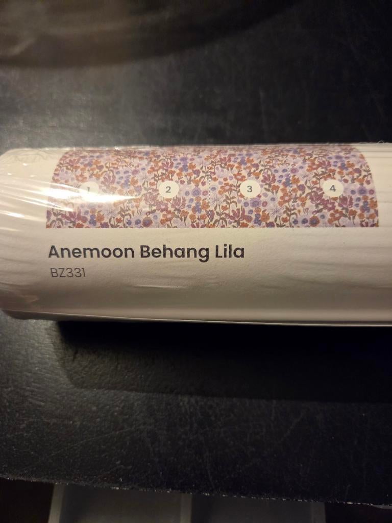 3 rollen Anemoon Bloemetjes Behang Lila - Binnenzoet BZ331, Ophalen of Verzenden, Minder dan 10 m², Bruin, Bloemen, Vrolijk, Landelijk