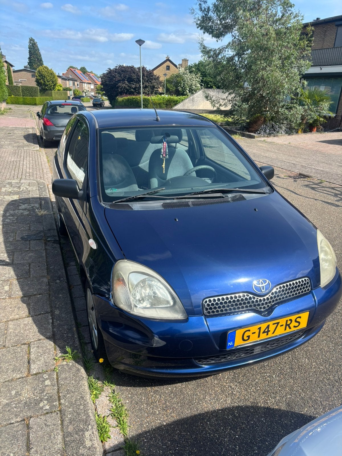 Toyota Yaris blauw, 28 km/l, 68 pk, Particulier, Geïmporteerd