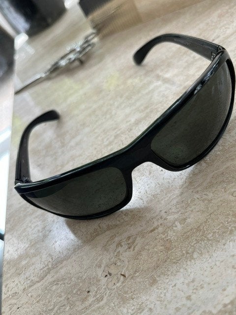 Ray-Ban zonnebril zie foto dames /heren, Ophalen, Zonnebril, Zwart, Zo goed als nieuw