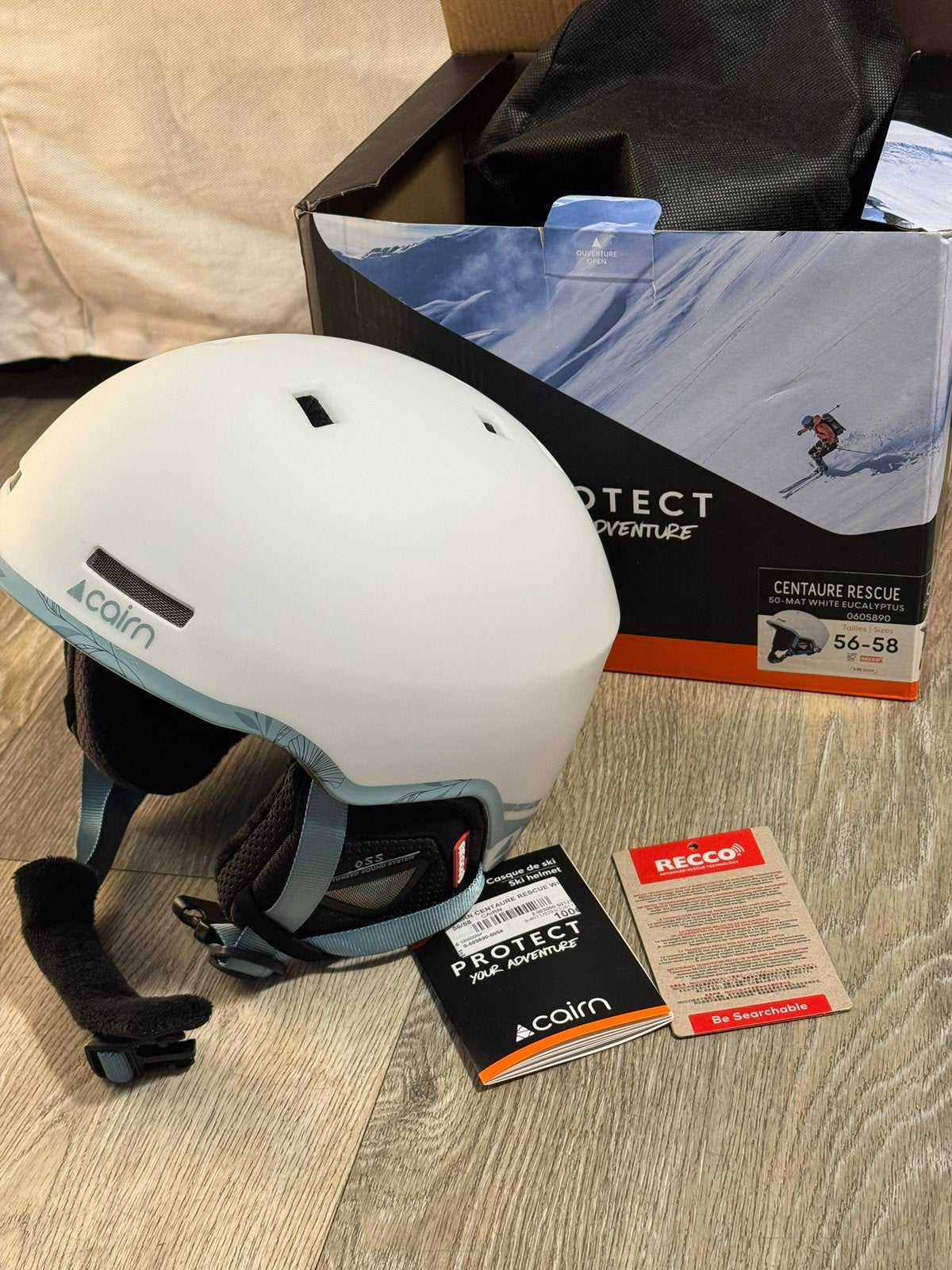 Helmet for winter sports - ski or snowboarding, Ophalen of Verzenden