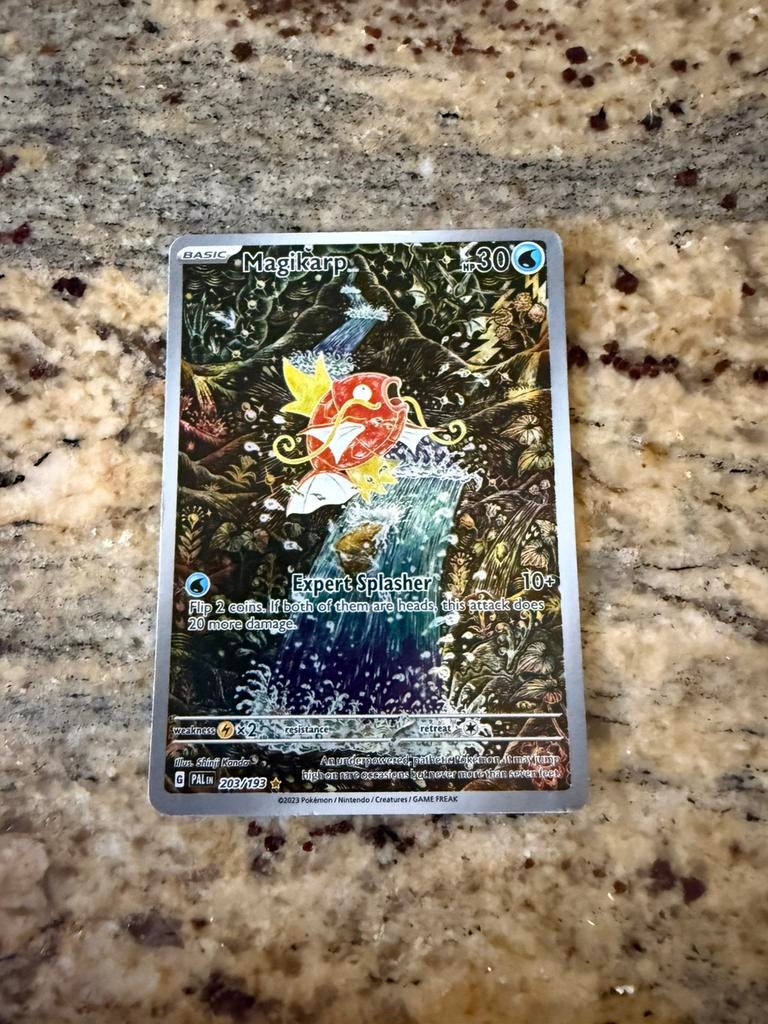 Pokémon Magikarp #203, Hobby en Vrije tijd, Verzamelkaartspellen | Pokémon, Ophalen of Verzenden, Zo goed als nieuw