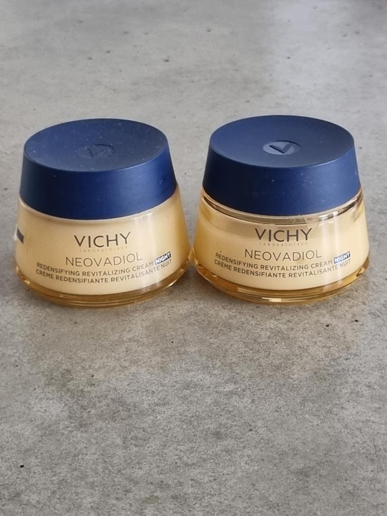 2 potjes Vichy Neovadiol Redensifying Nachtcrème, Ophalen of Verzenden, Nieuw, Gehele gezicht, Verzorging