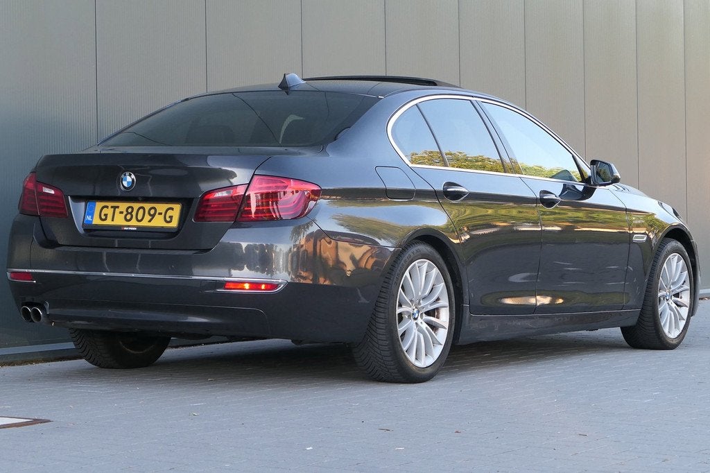 BMW 5-serie 528i High Executive Schuifdak Memory Stuurverwar, Auto's, BMW, Automaat, Euro 5, Achterwielaandrijving, 4 cilinders