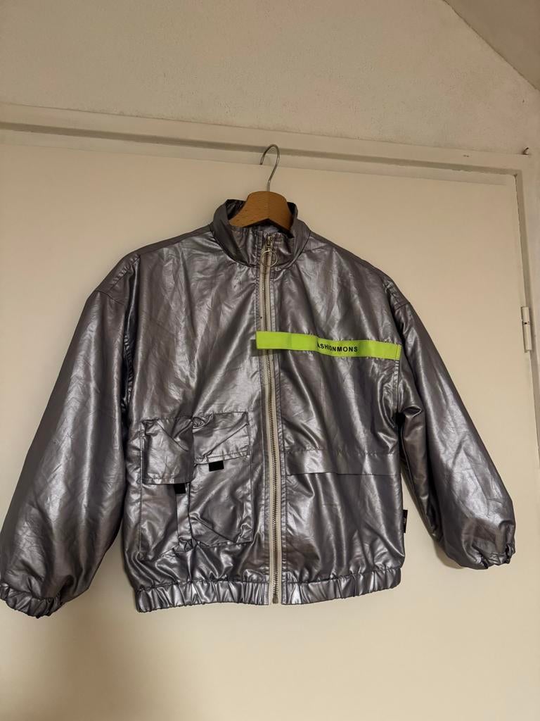 Zilverkleurige jas met neon details, Ophalen of Verzenden, Nieuw, Meisje, Jas
