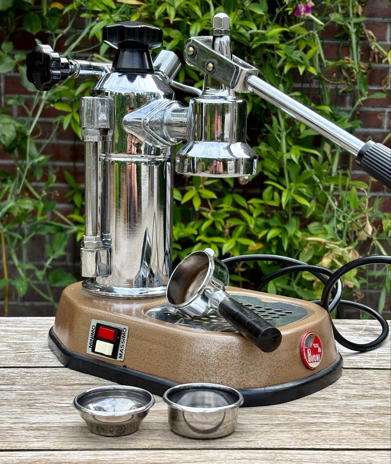 La Pavoni Europiccola Espresso Machine - vintage -, Espresso apparaat, Gemalen koffie, Zo goed als nieuw, 2 tot 4 kopjes