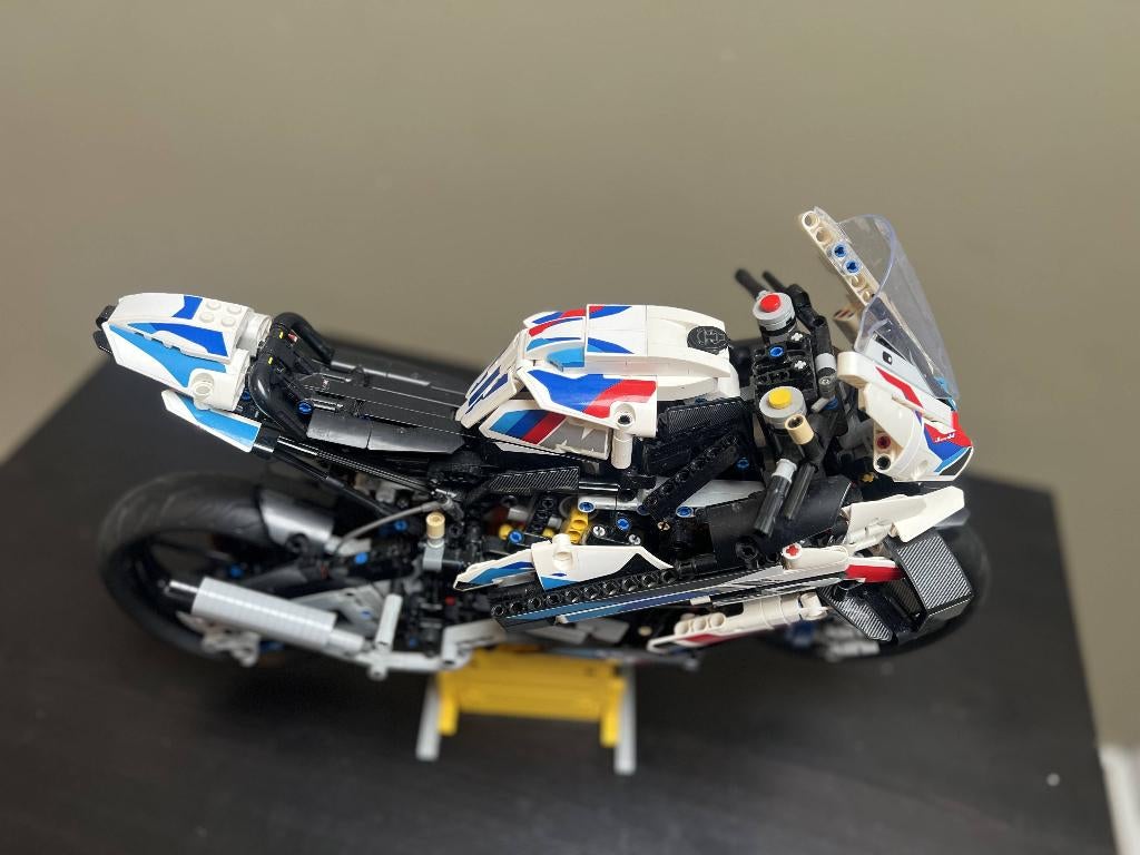 Zeer mooie LEGO Technic 42130 BMW M1000R, Kinderen en Baby's, Speelgoed | Duplo en Lego, Ophalen, Zo goed als nieuw, Lego
