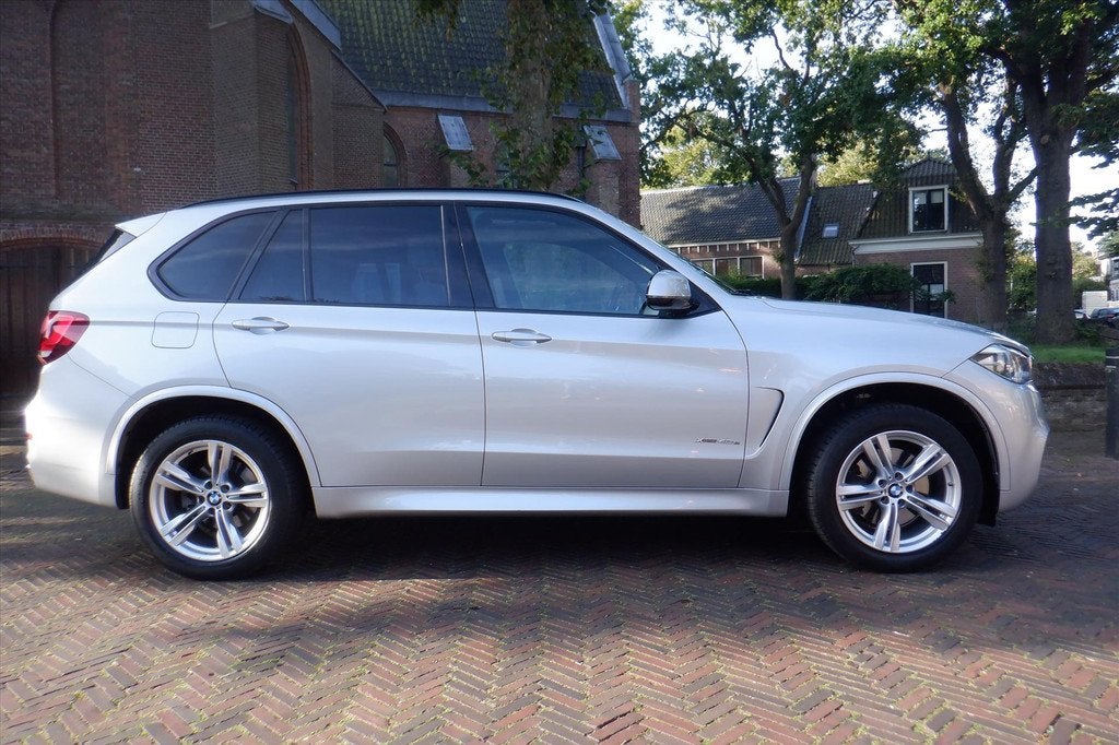 BMW X5 (f15) xDrive40e Plug-In Hybrid 313pk Aut., 12 maanden, Gebruikt, 4 cilinders, Bedrijf
