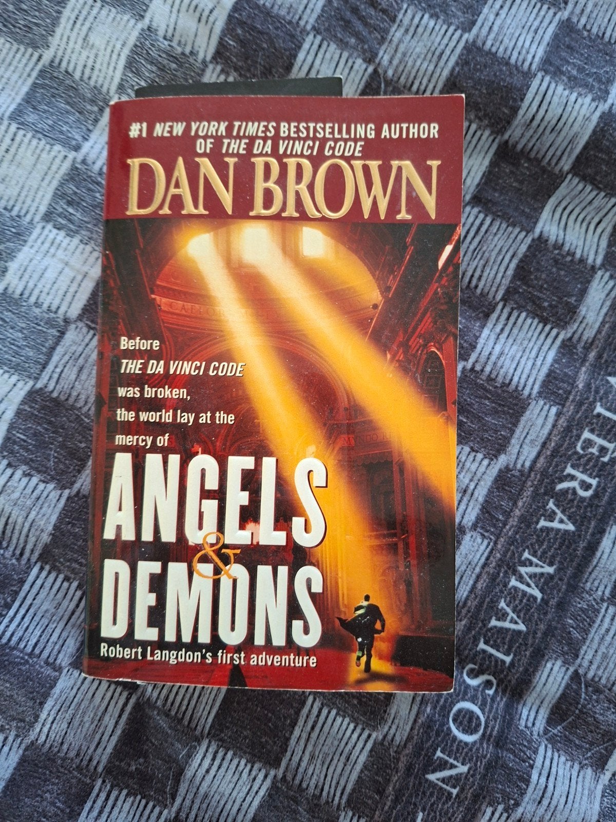 Dan Brown - Angels & Demons (Engels), Boeken, Ophalen of Verzenden, Gelezen, Dan Brown, Amerika