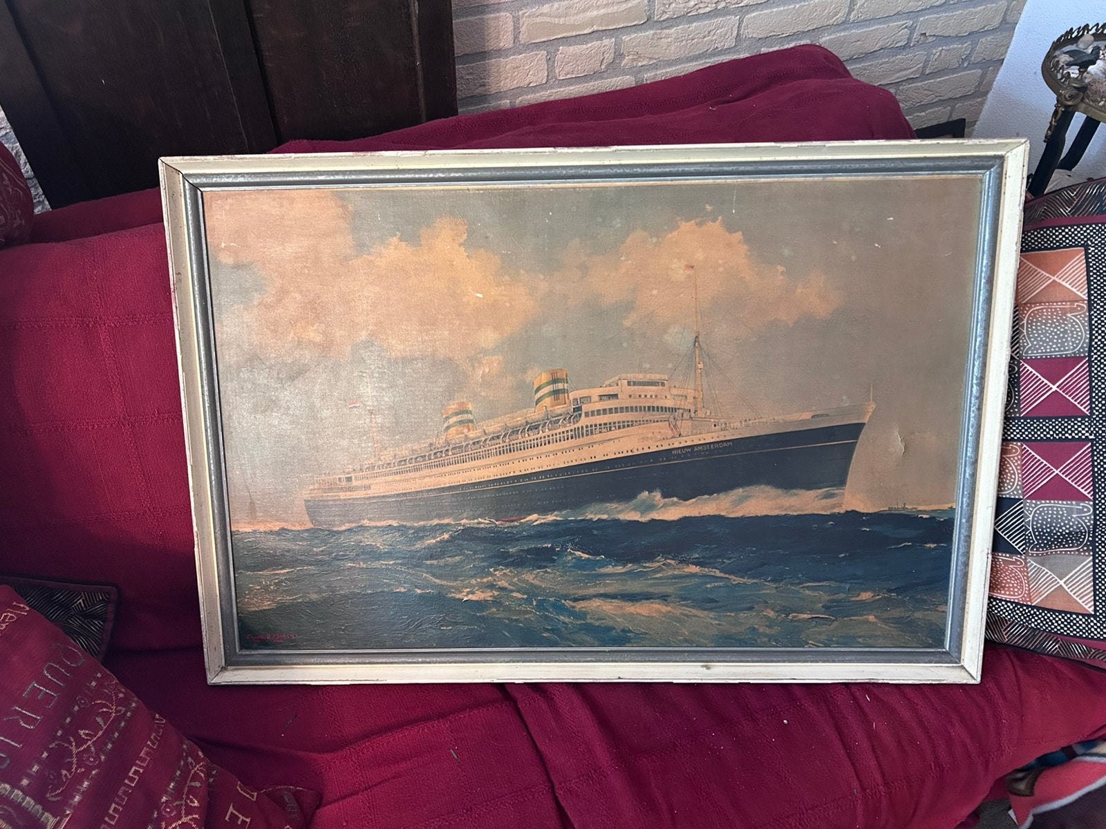HAL Amsterdam, Ophalen