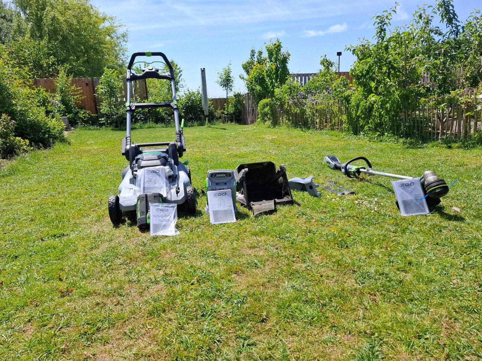 EGO Power+ Accu Grasmaaier LM1900E-SP & Bosmaaier ST1600E, Ophalen, Cirkelmaaier, Accu-grasmaaier, Zo goed als nieuw