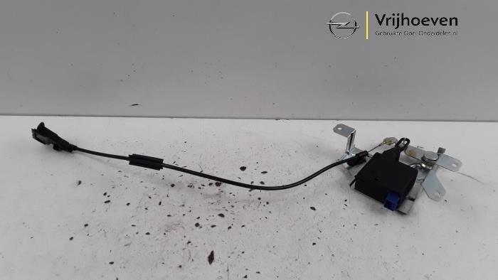 Motor Centrale Deurvergrendeling van een Opel Omega (Omega B, Gebruikt, -, -, Opel