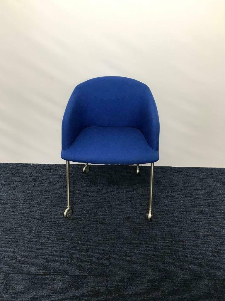4 x Castelijn Orca vergaderstoel (verrijdbaar) blauwe stof, Huis en Inrichting, Stoelen, Ophalen, Gebruikt, Blauw, Vier