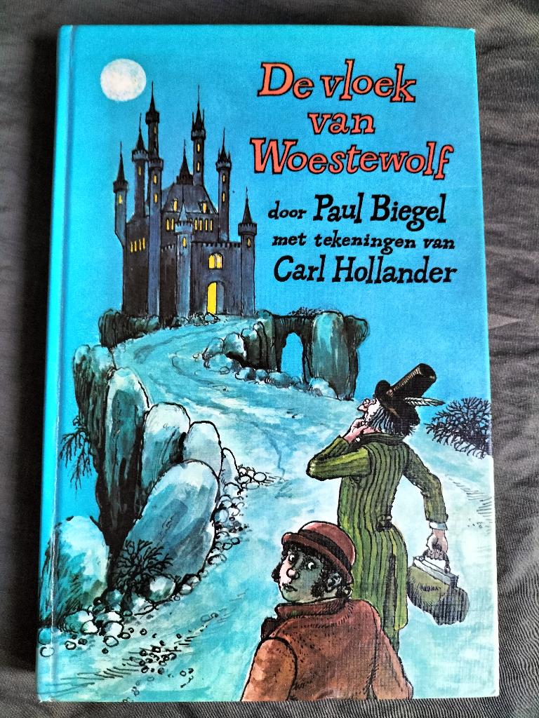 Paul Biegel - De vloek van Woestewolf, Ophalen of Verzenden, Zo goed als nieuw, Paul Biegel, Fictie