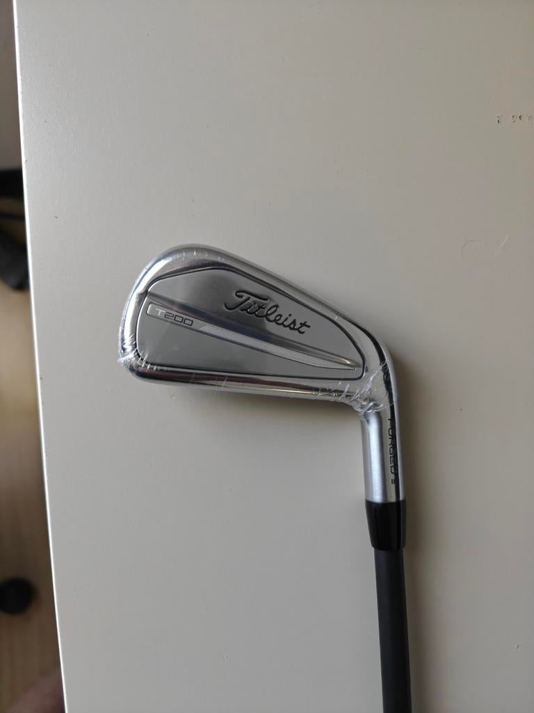 Titleist T200 hzrdus Stiff Nieuw in plastic, Ophalen of Verzenden, Nieuw, Club
