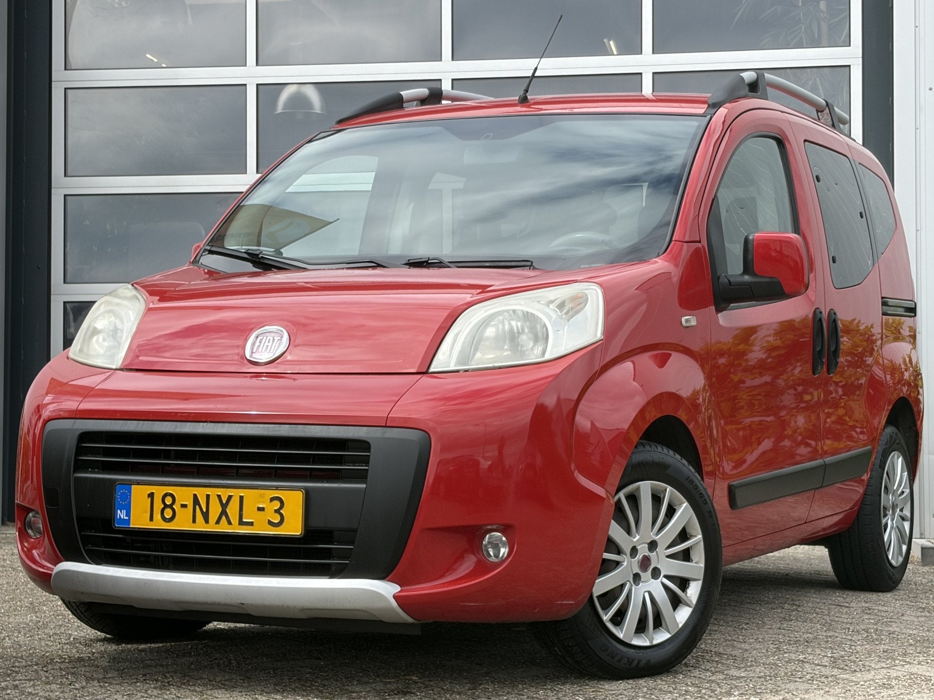 Fiat Qubo 1.4 Trekking Limited Edition 74pk | Airco | Boordc, Voorwielaandrijving, Zwart, 4 cilinders, 400 kg